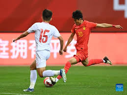 不仅是对其